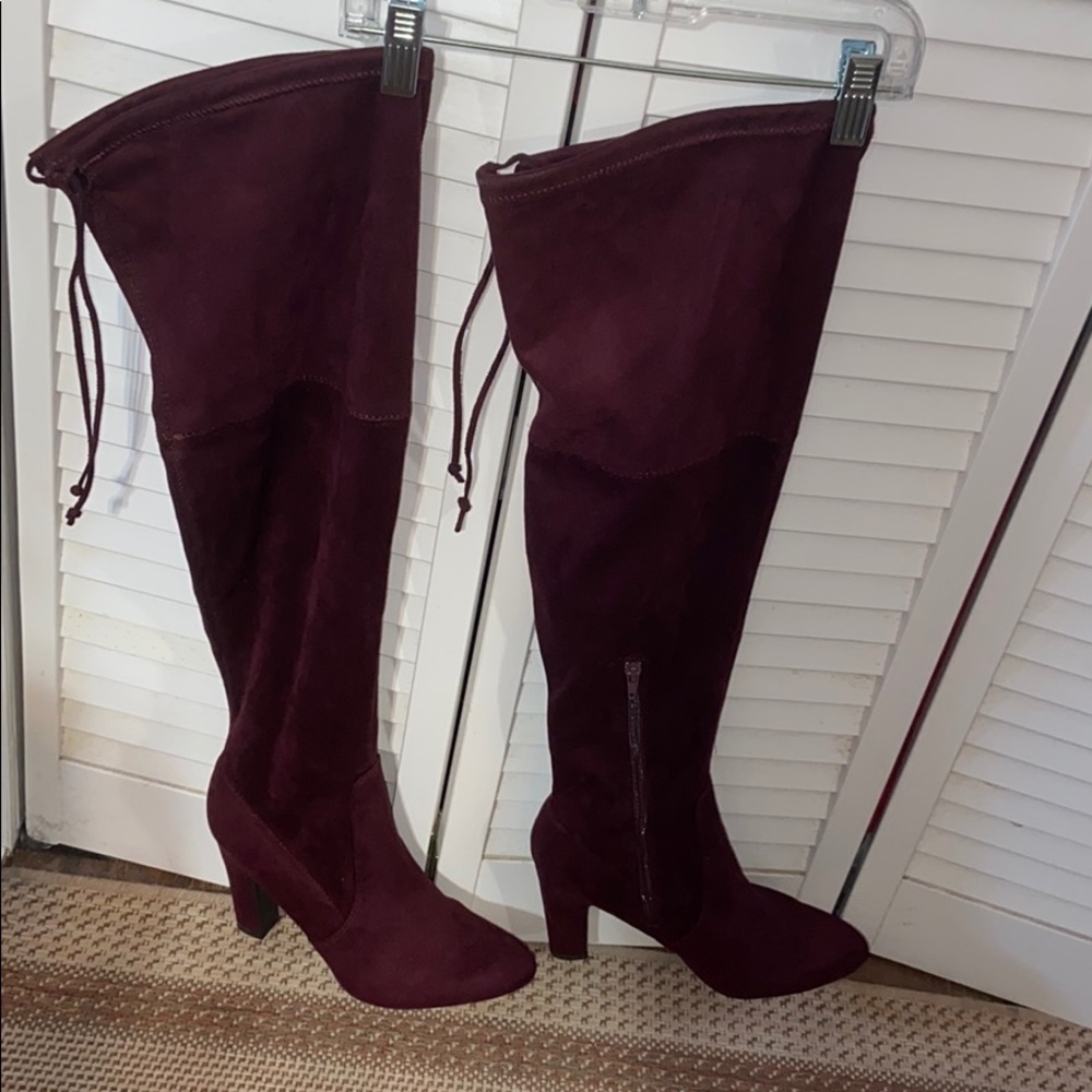 Brand New without Tags UNISA Boots 8 1/2 M
